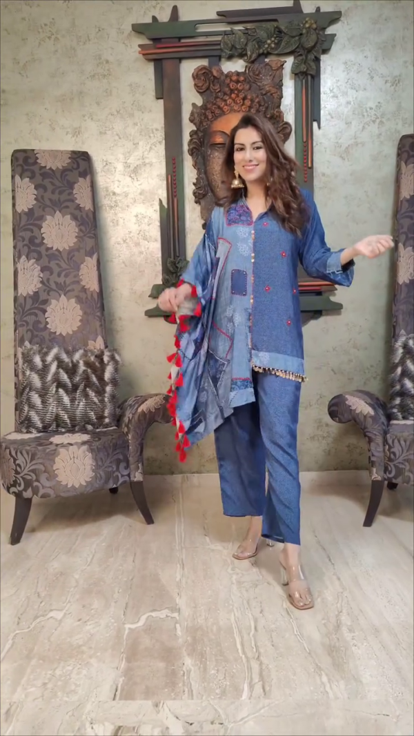 Women Printed Straight Kurta & Pants Set