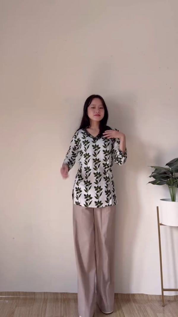 Women Leaf Print Top & Pants Co-Ord Set