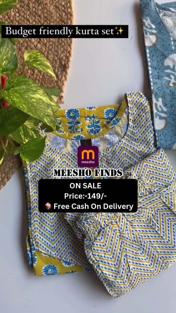 Women Yellow & Green Printed Night Suit